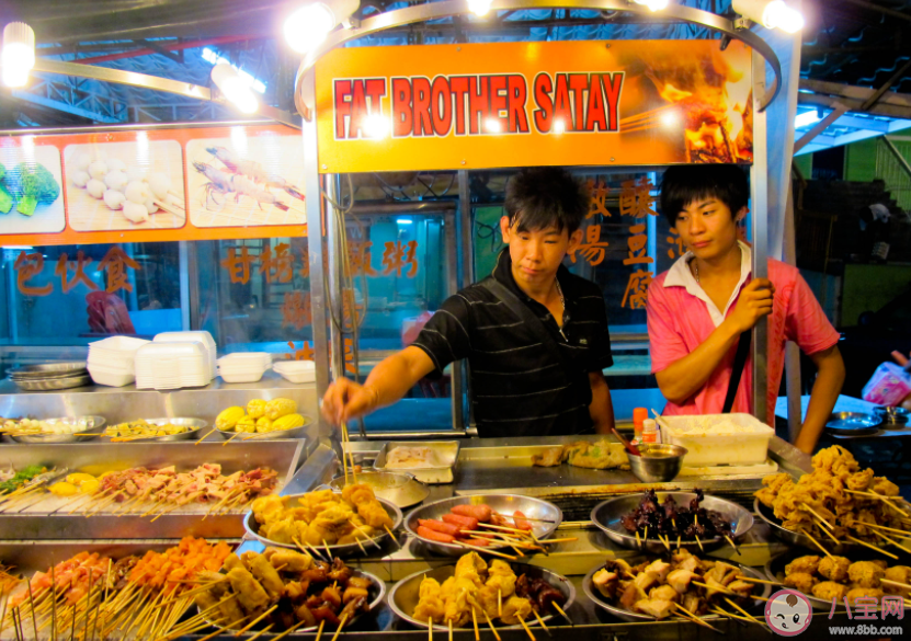 为什么很多人喜欢吃路边摊 要不要经常吃路边摊 为什么很多人喜欢吃路边摊 要不要经常吃路边摊