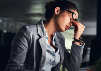 晚睡晚起睡够时长算熬夜吗 晚睡晚起是健康的作息吗