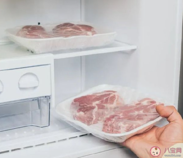 不要再把肉泡水里解冻了 肉应该怎么解冻才好