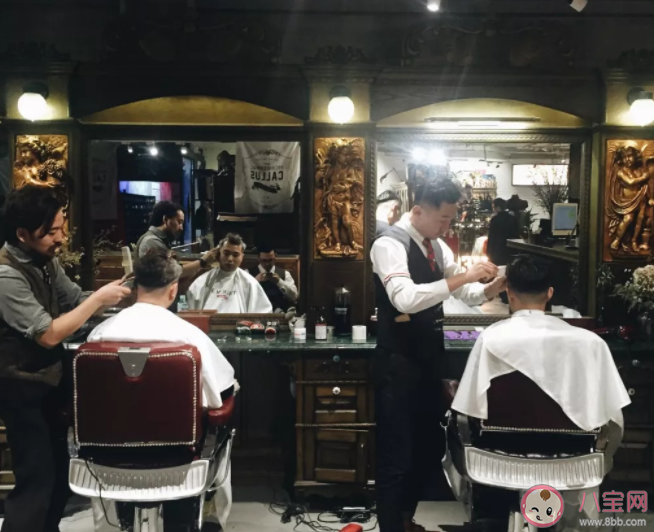 春节临近理发店进入过年模式 为什么过年都在做发型 春节临近理发店进入过年模式 为什么过年都在做发型