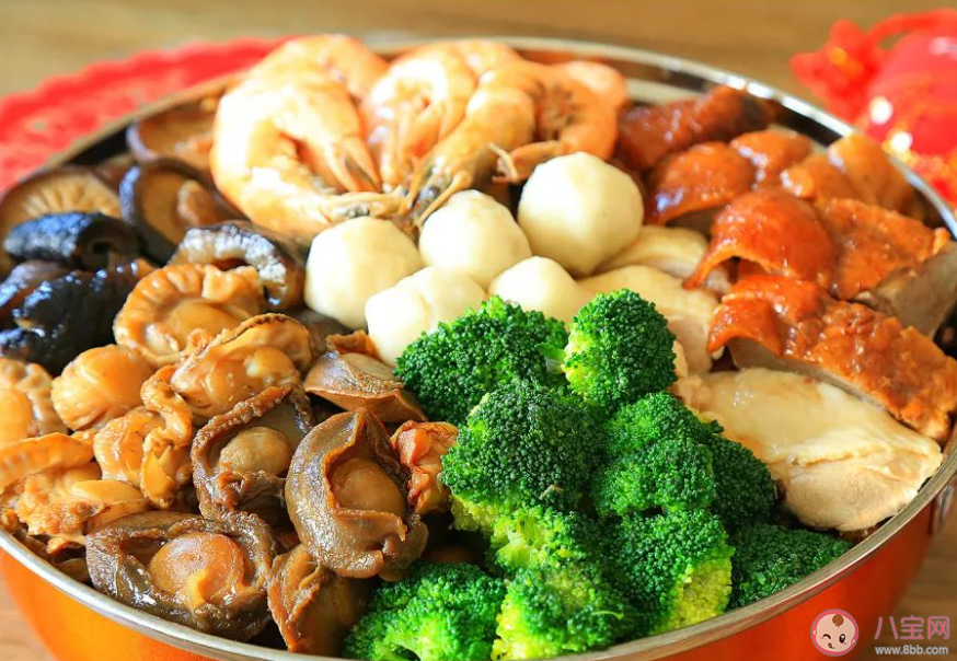 一盆菜里百菜百味说的是以下哪一项年夜饭大餐 蚂蚁庄园2月8日答案