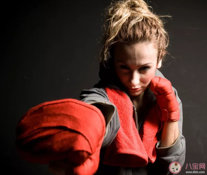 《热辣滚烫》带火拳击馆 女生学拳击有什么好处