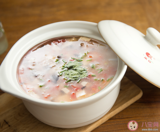 煲汤炖肉时的漂浮物是精华还是脏东西 煲汤炖肉要注意些什么