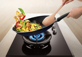 在家做顿饭等于吸20分钟汽车尾气吗 燃气灶怎样使用最好