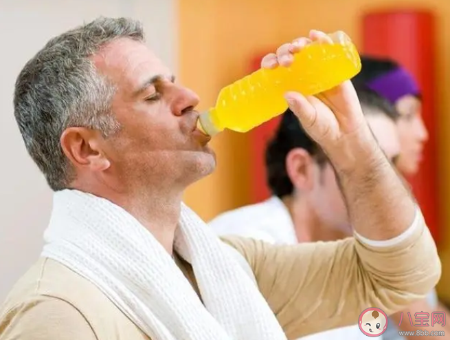 长期喝饮料慢性肾病风险增大2倍 饮料多久喝一次最好