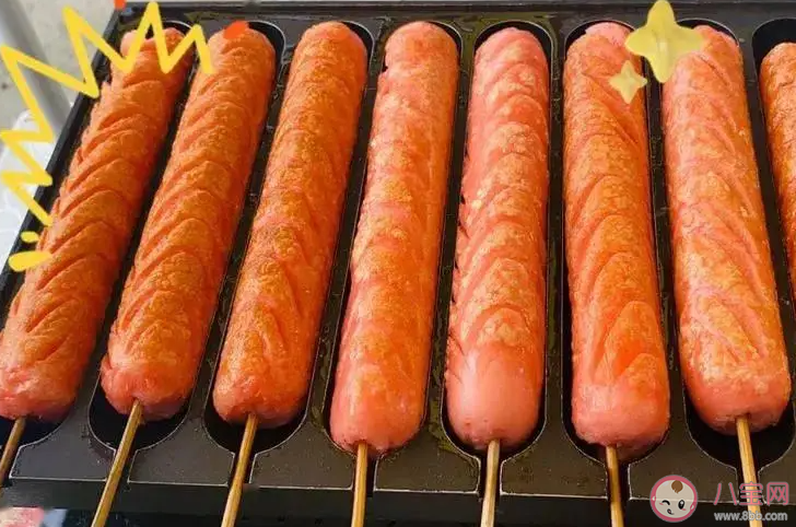 火爆大街小巷的淀粉肠是什么做的 淀粉肠为什么受欢迎