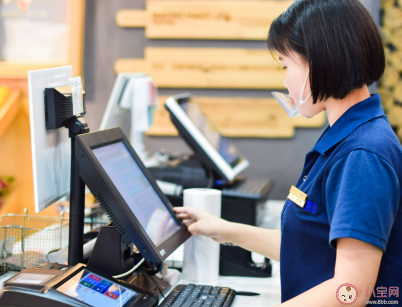 实体店要求店员形象气质佳有必要吗 如何看待实体店开始卷店员的颜值