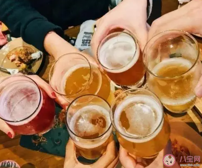 喝酒脸白的人可能更危险吗 哪些药酒后不能吃