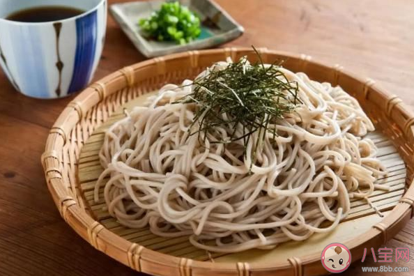 荞麦面到底健康不健康 荞麦面属于谷物食品吗